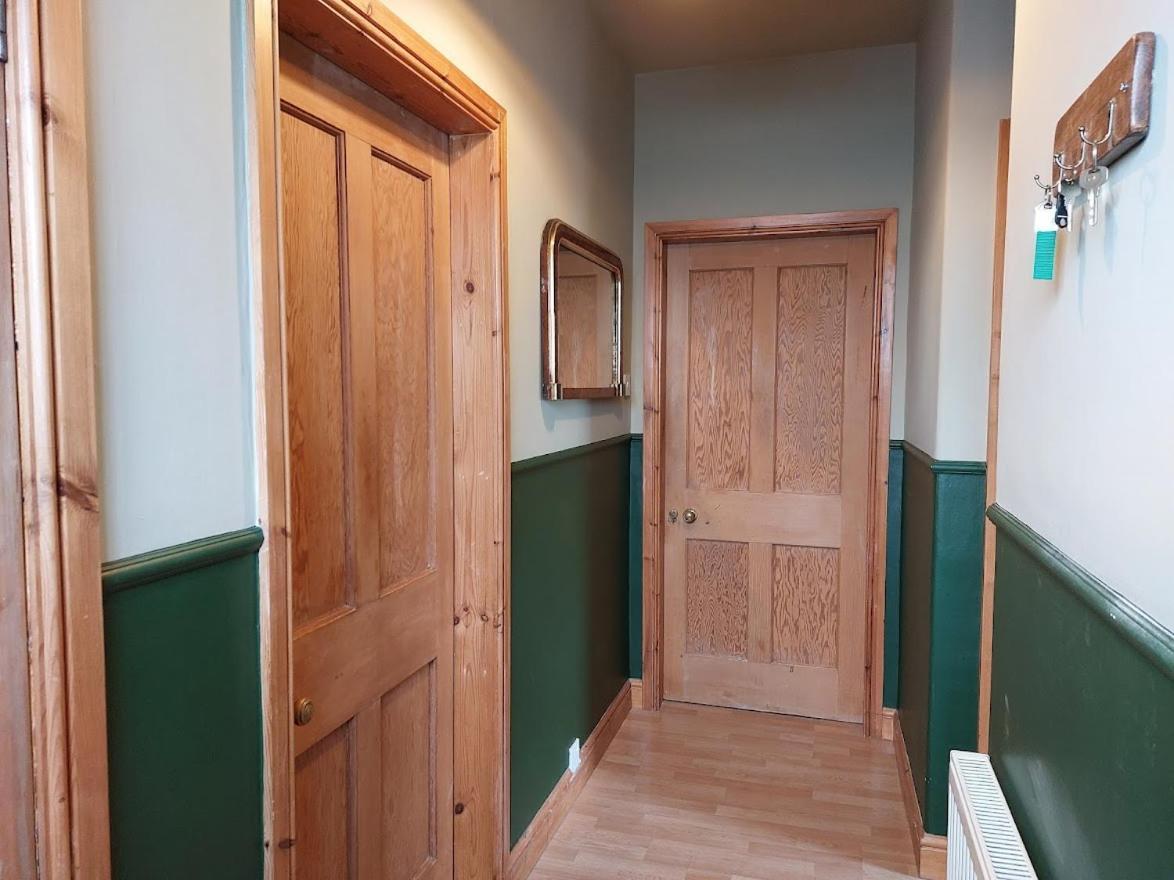 Cosy Flat In Innerleithen Bagian luar foto