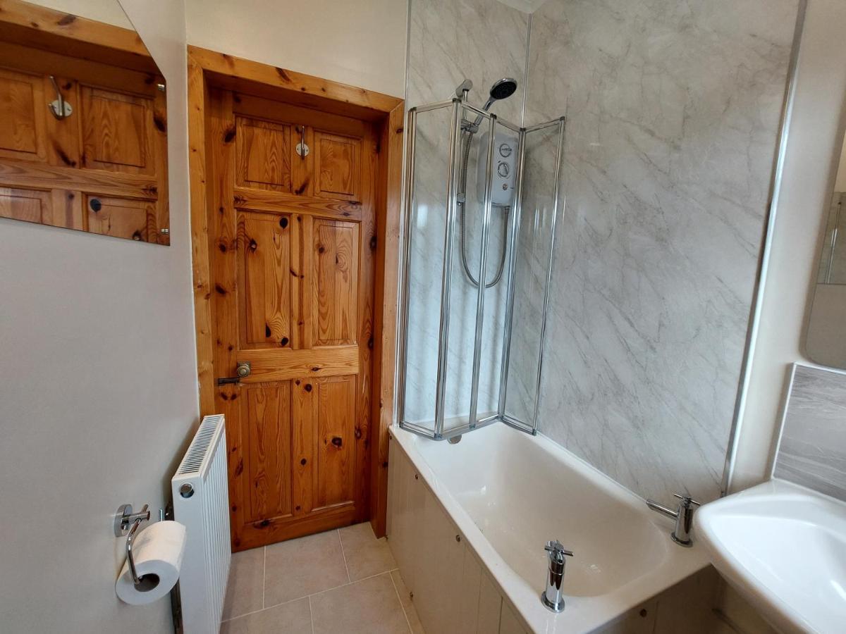 Cosy Flat In Innerleithen Bagian luar foto